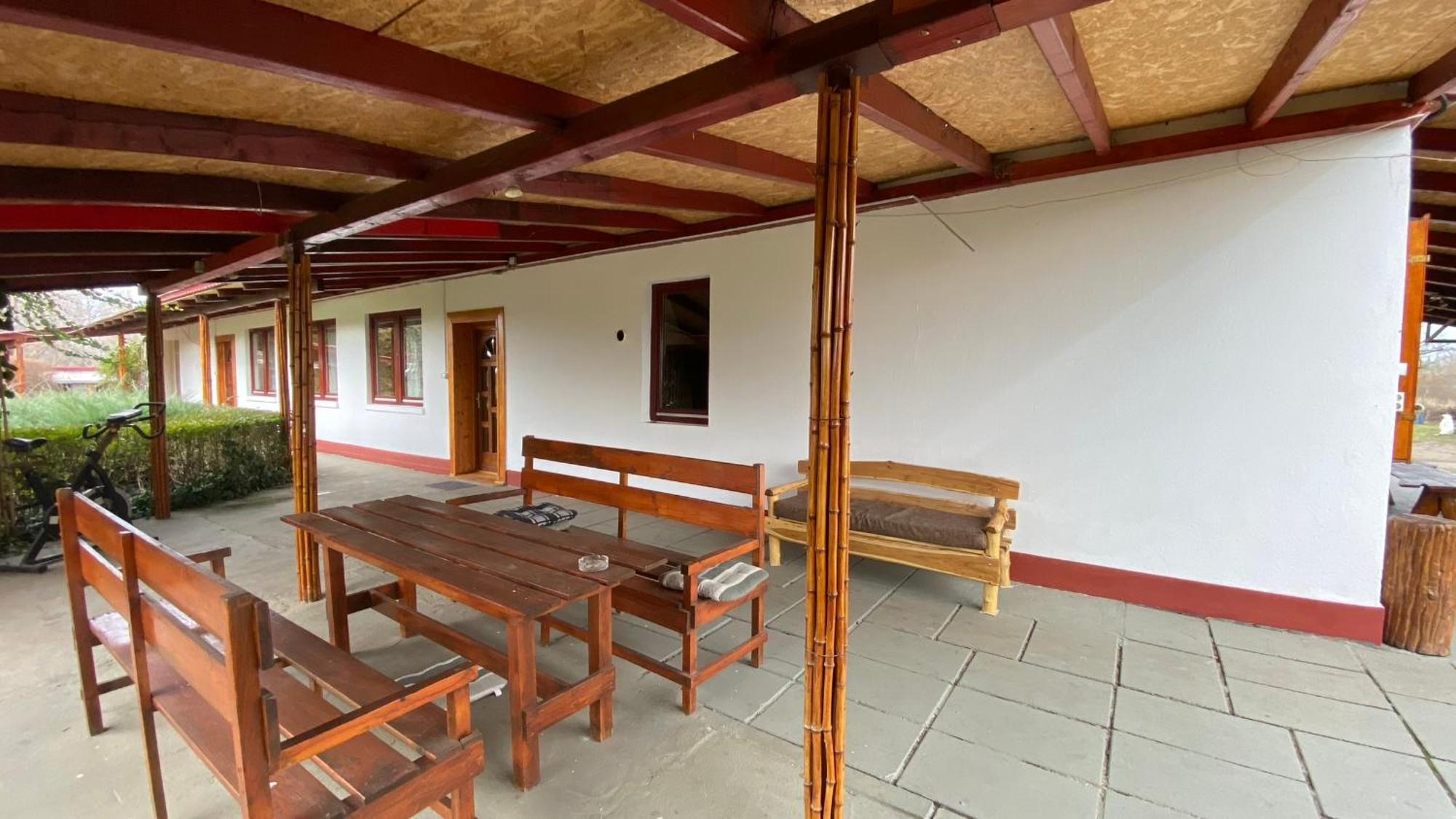 Dobo Tanya Villa Roszke ภายนอก รูปภาพ